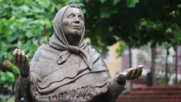 Баба Ванга и нейните рецепти с билки
